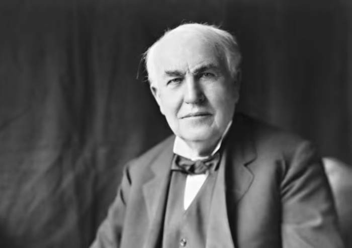 L'1 ottobre 1880 Thomas Edison apriva la prima fabbrica di lampadine