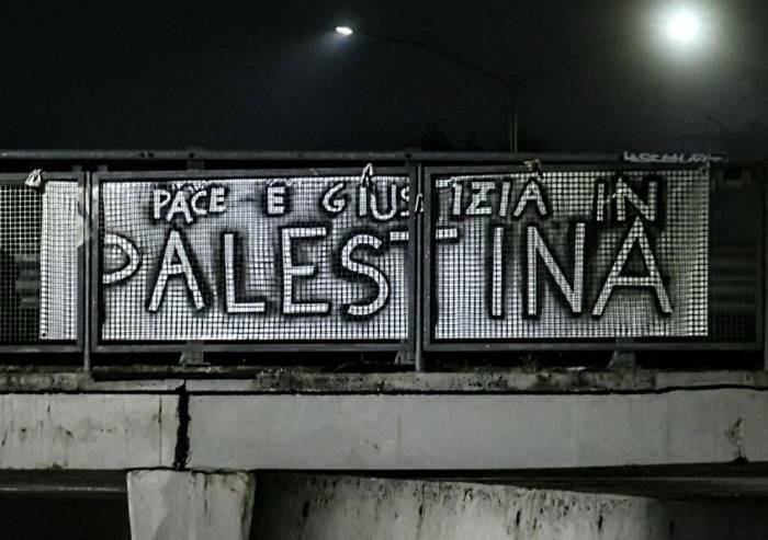 Pace e giustizia in Palestina, striscioni dal Coordinamento modenese