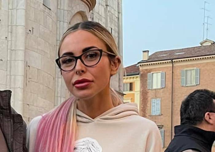 'Il sì di Castelfranco a cittadinanza onoraria ad Assange, sbugiarda doppia faccia e pregiudizio del Pd di Modena'
