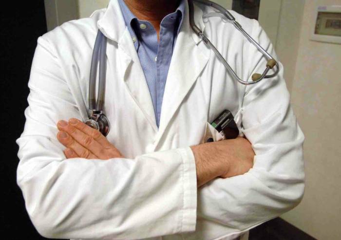 Sciopero dei medici e degli infermieri: 'La sanità è al collasso'
