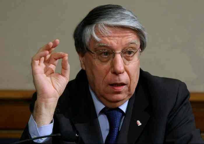 La Corte Costituzionale rimanda Carlo Giovanardi a processo