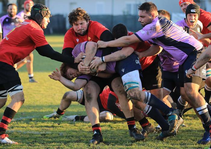 Rugby: il Giacobazzi scivola con la capolista Romagna