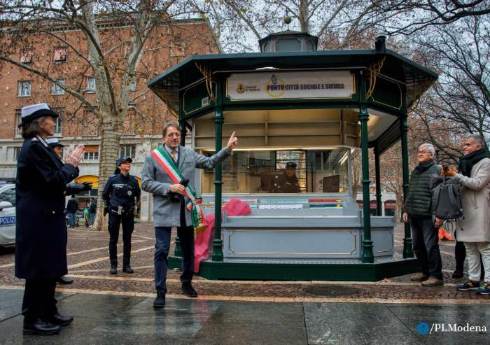 Fdi spara a zero: 'Presidio sicurezza? Pagliacciata propagandistica'