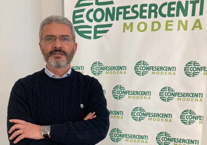 'Saldi a Modena, scontrino medio da 94 euro, il 60% degli esercenti soddisfatto'