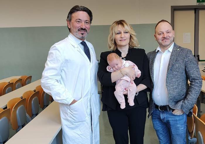 Modena, paziente con rara patologia placenta: salvi lei e la bimba