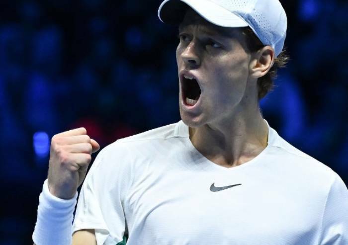 Australian Open, Sinner fa la storia: batte Djokovic e vola in finale