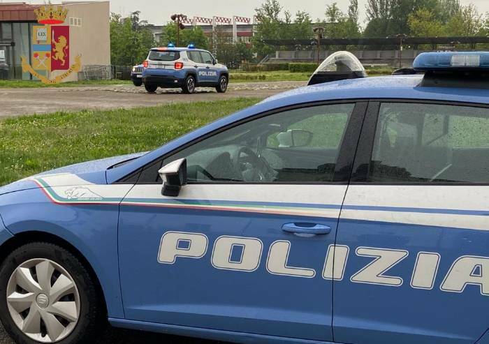 Rissa tra giovani in stazione: 23enne ferito col sellino di una bici