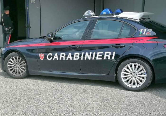 Modena, prende a calci i carabinieri: nordafricano fermato con spray al peperoncino