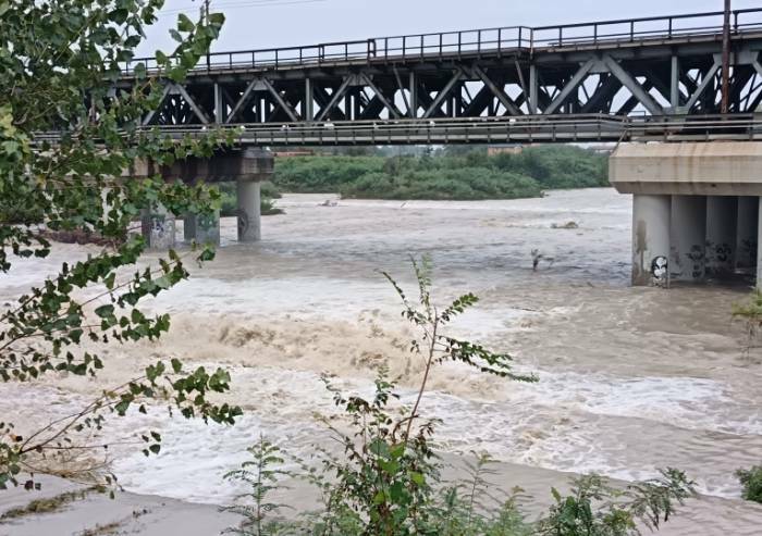 Modena, fiumi in piena: ancora ponti chiusi