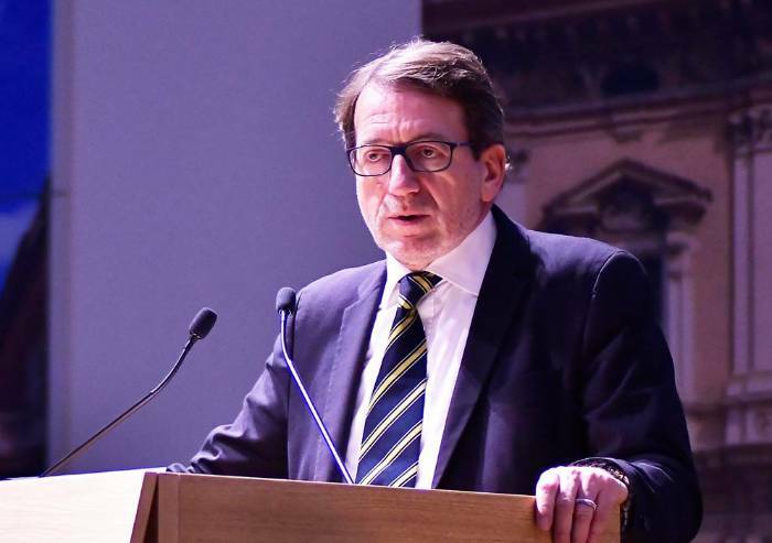 Regionali, Muzzarelli ufficialmente candidato: 'C’è ancora da fare. Io ci sono'