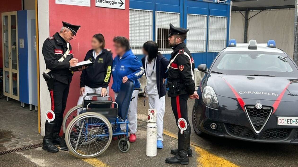 Sassuolo, ruba sedia rotelle dal Pronto soccorso: denunciato italiano