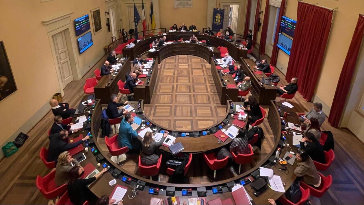 Modena, stangata Bilancio: indifferenza lascia sconcertati