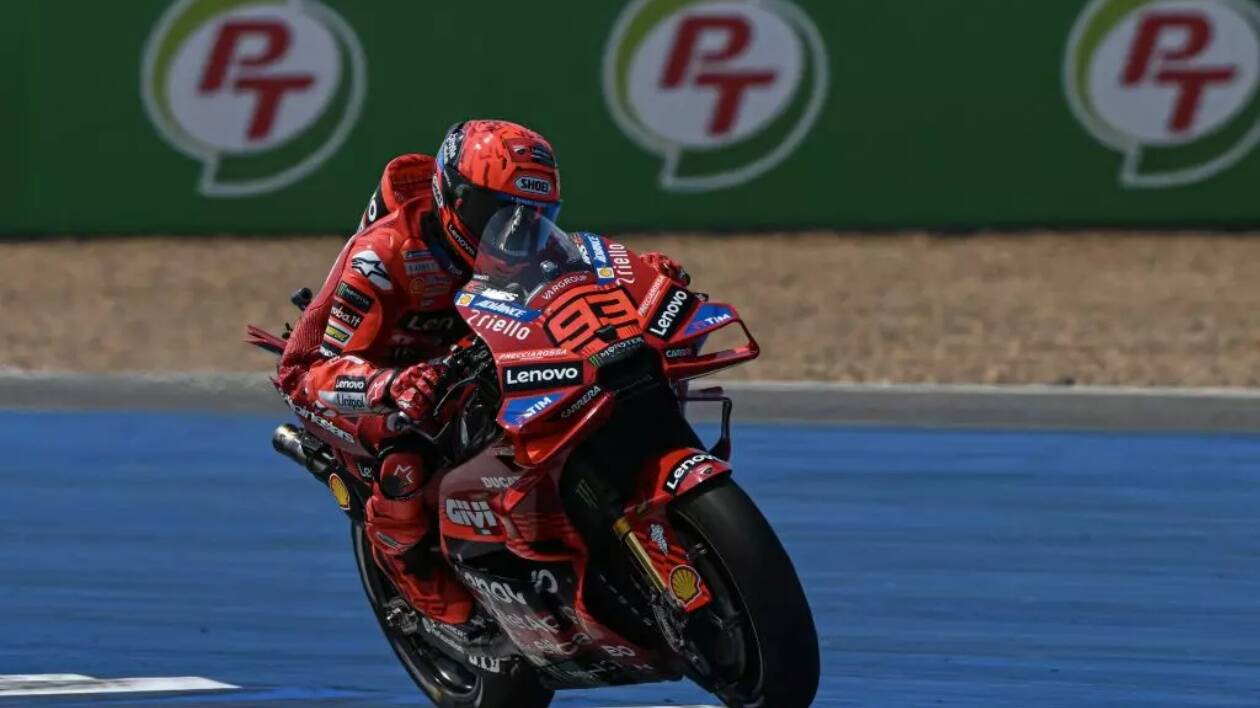 MotoGp, Marc Marquez vince in Thailanda davanti al fratello Alex