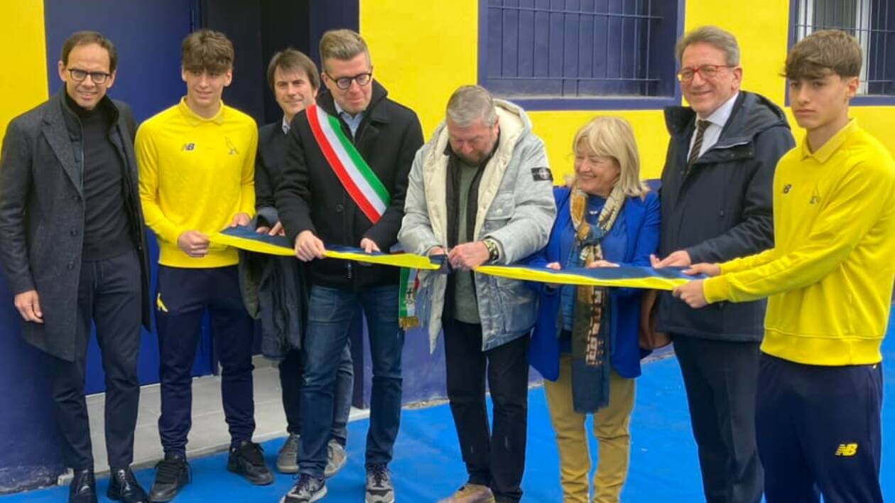 Modena, Muzzarelli continua ad atteggiarsi da sindaco: ancora tagli di nastri