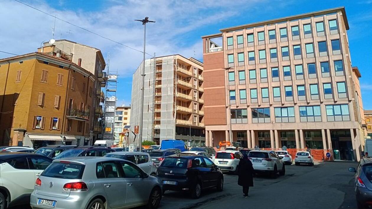 Sassuolo: petizione per spostare eventi da piazza Martiri, ma tra i commercianti scoppia un caso