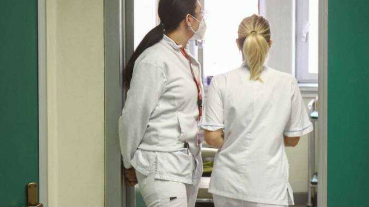 Sanità pubblica: continua la fuga del personale, in E-R pesa anche il caos della riorganizzazione