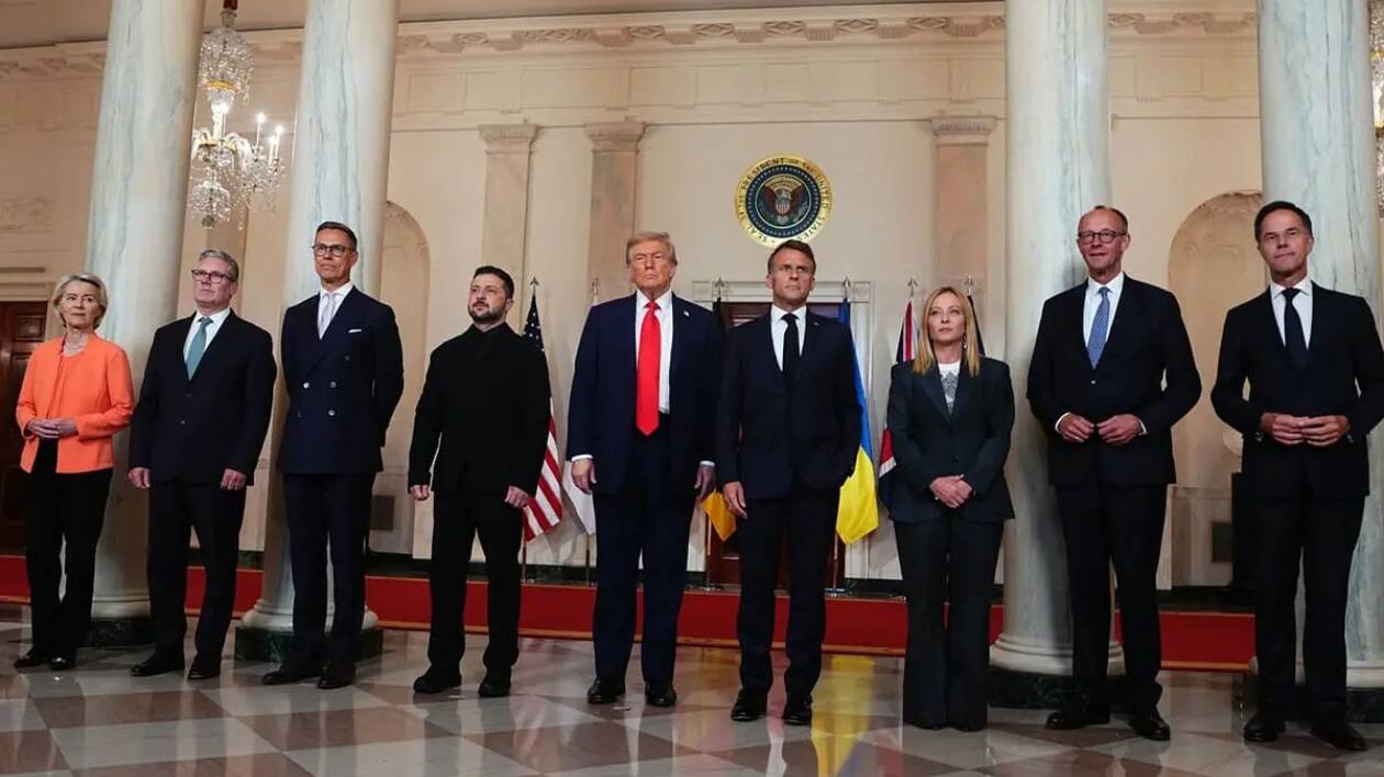 Vertice alla Casa Bianca, Trump telefona a Putin per un trilaterale, Zelensky pronto