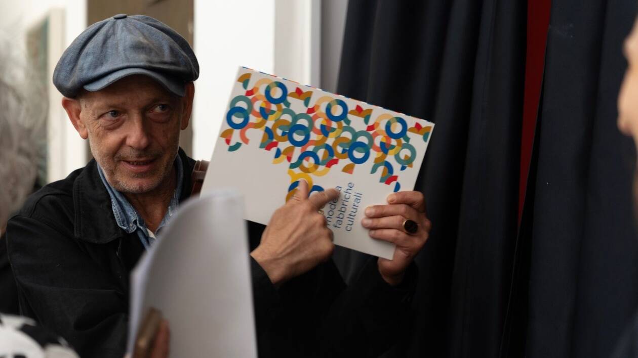 L'oca gigante e altre meraviglie, a Modena la mostra di Paolo Ventura