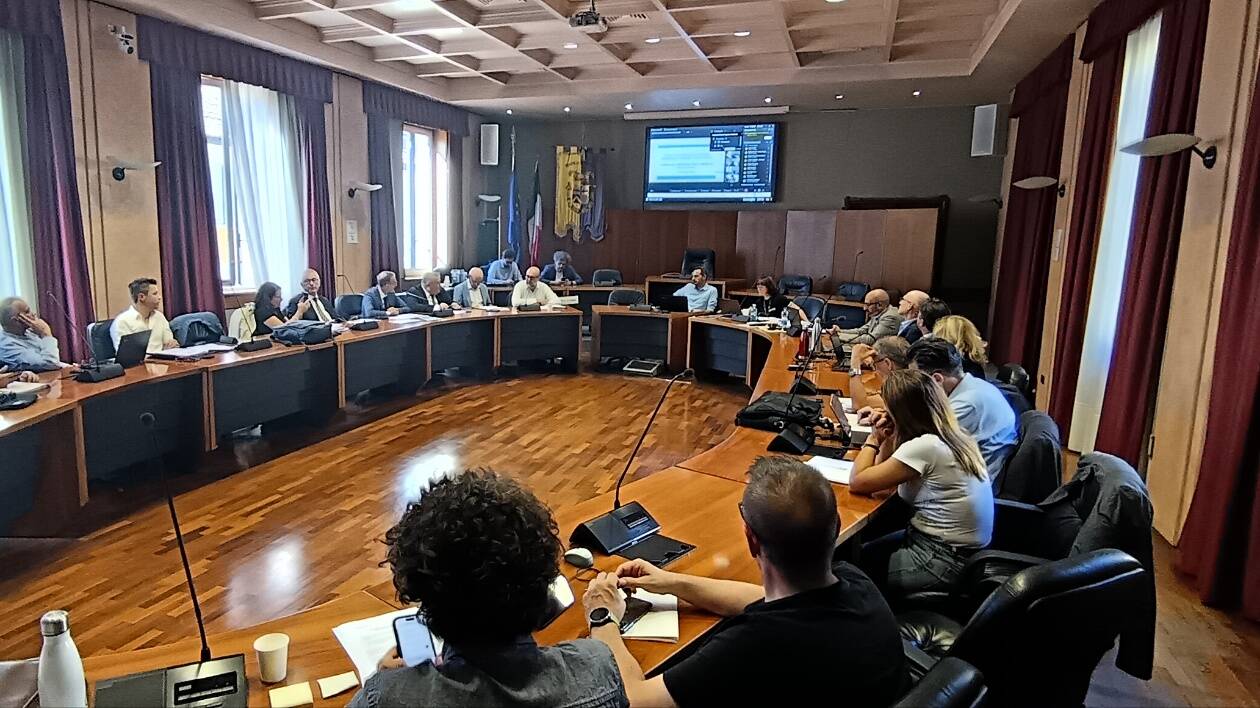 Emergenza Urgenza: il piano Ausl non convince Vignola e la Montagna, approvazione a metà