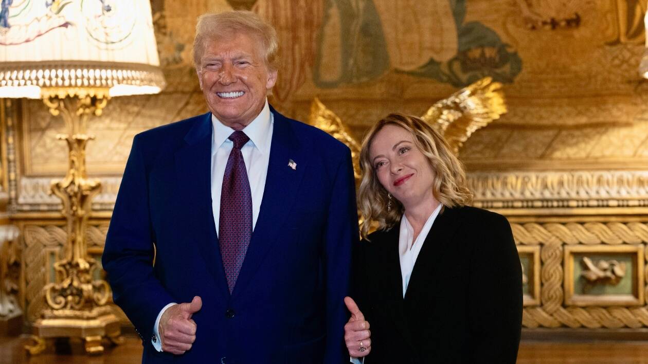 La folle rincorsa alle armi e la retorica bellica demoliscono lo stato sociale
