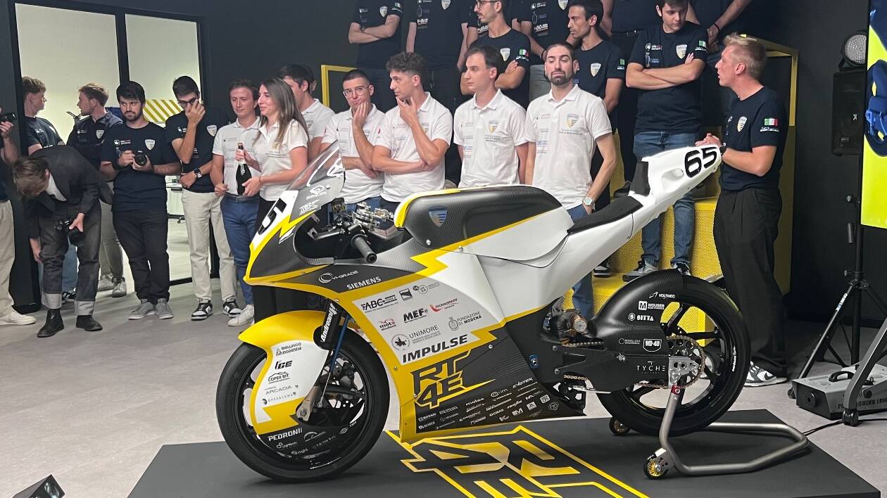 Unimore, presentato il nuovo prototipo di moto elettrica del team Impulse Modena Racing