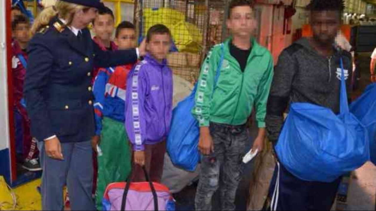 'Minori stranieri non accompagnati: Governo Meloni nasconde gli arrivi e taglia brutalmente i fondi'