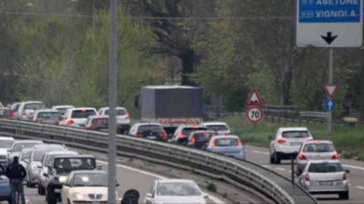 Scatta la manovra antismog, ma con Move-In chi paga può circolare anche con euro 0