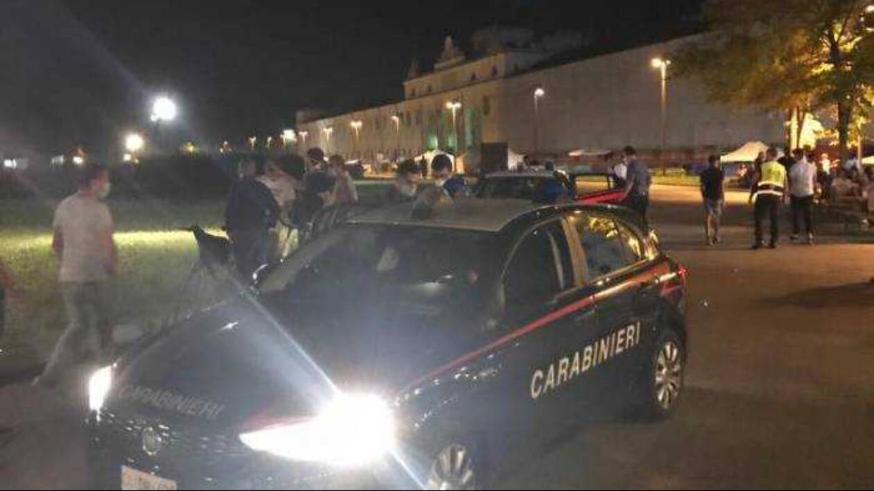 Modena, minorenne gambiano sorpreso con droga e coltello al parco Novi Sad: arrestato