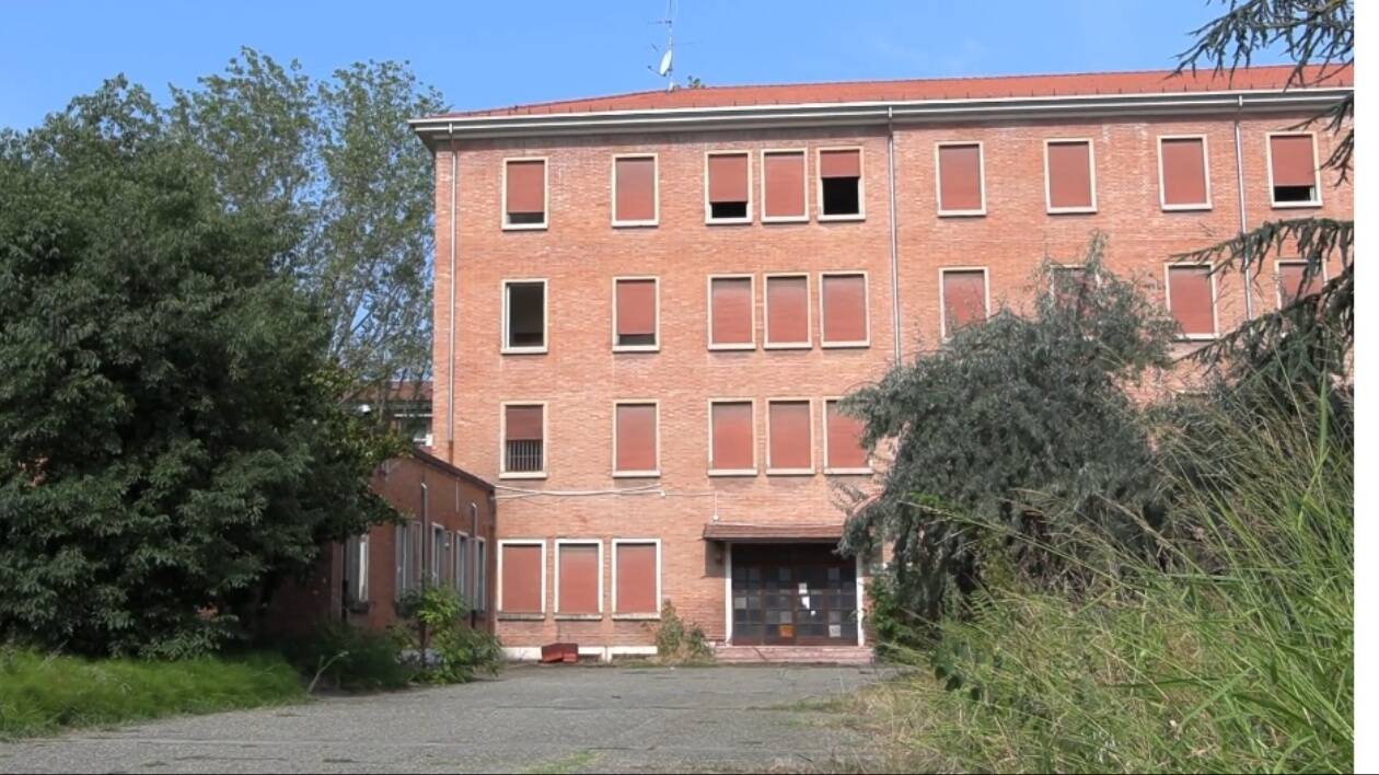Ancora occupazioni abusive nella palazzina dell'ex caserma: blitz dei Carabinieri