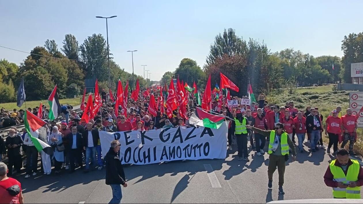 Tangenziale di Modena bloccata dai Pro-Pal: la legge prevede il carcere e il buonsenso è calpestato