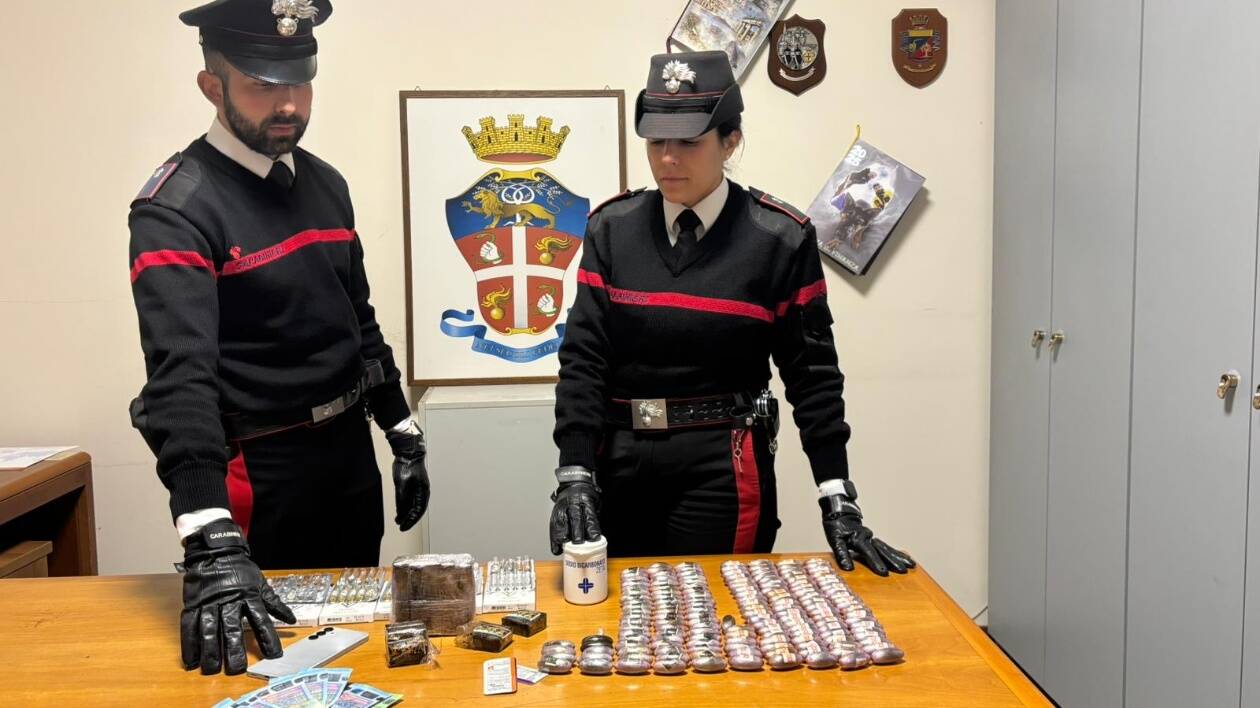 Sassuolo, spaccio di hashish e sostanze dopanti: in carcere italiano 36enne