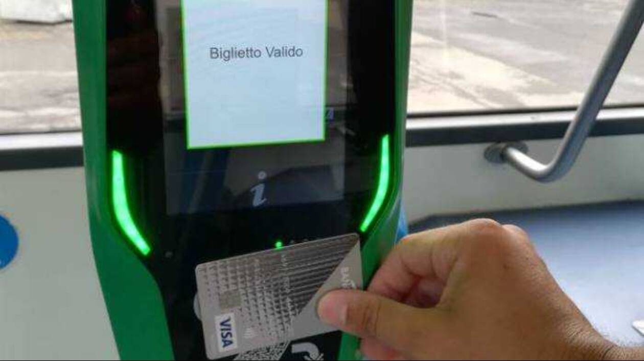 Modena, mio figlio multato nonostante l'abbonamento valido prepagato: non lo aveva obliterato
