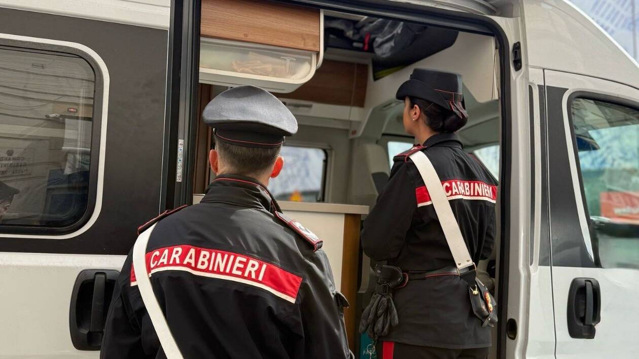 Savignano sul Panaro, tunisino arrestato dai carabinieri per furto su un camper.