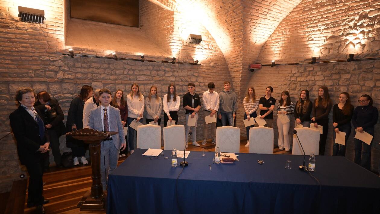 Fondazione di Vignola, consegnate Borse di Studio agli studenti dell’Unione Terre di Castelli