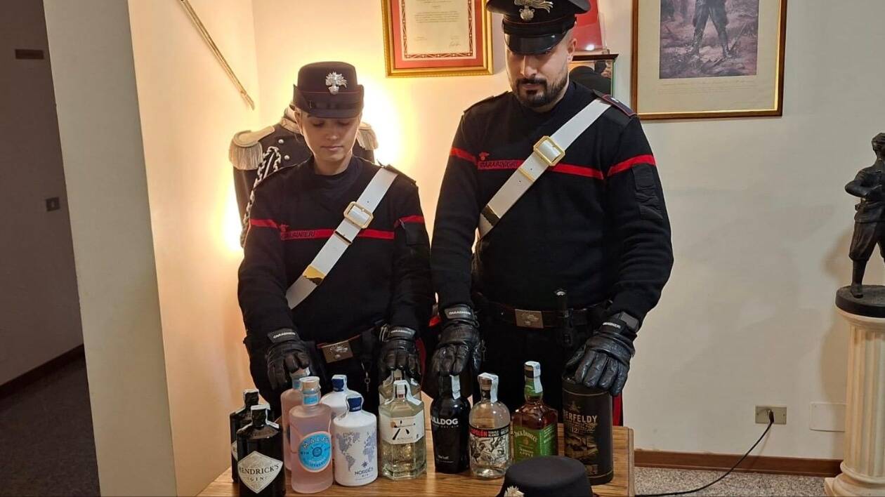 Maranello: ruba alcolici al supermercato, arrestato marocchino