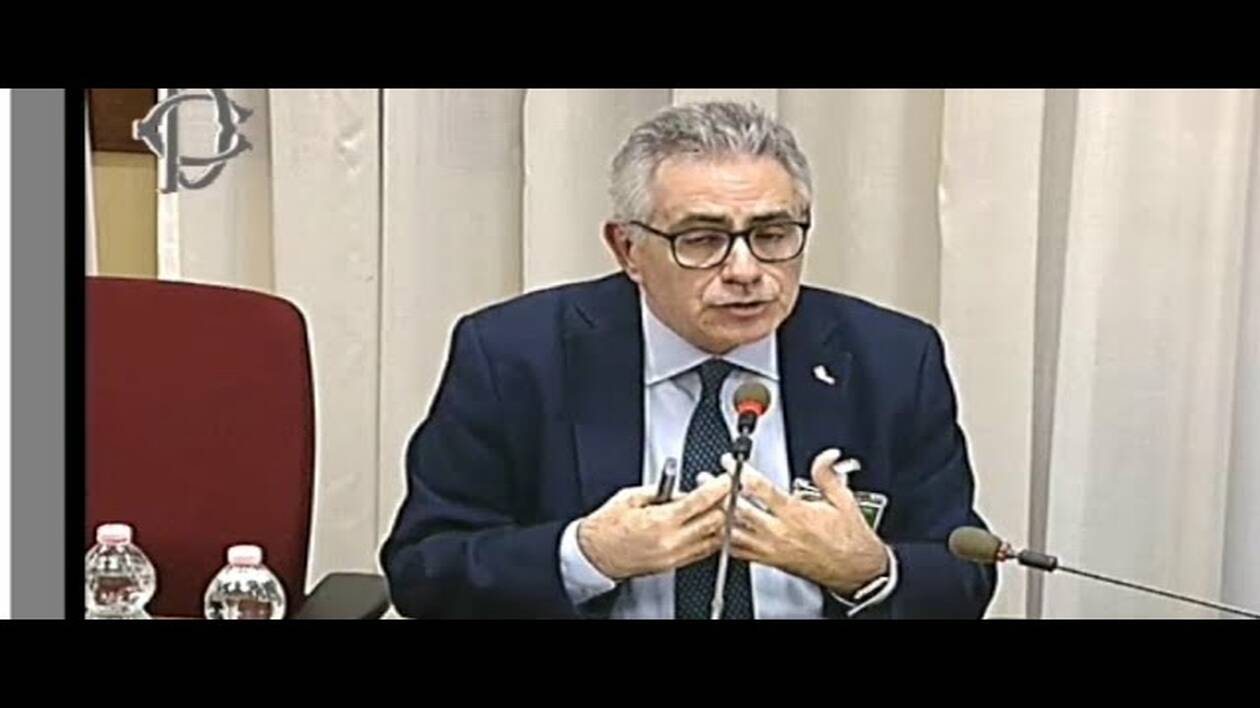 Finanziato dalle grandi aziende farmaceutiche: Fabrizio Pregliasco dichiara in Parlamento