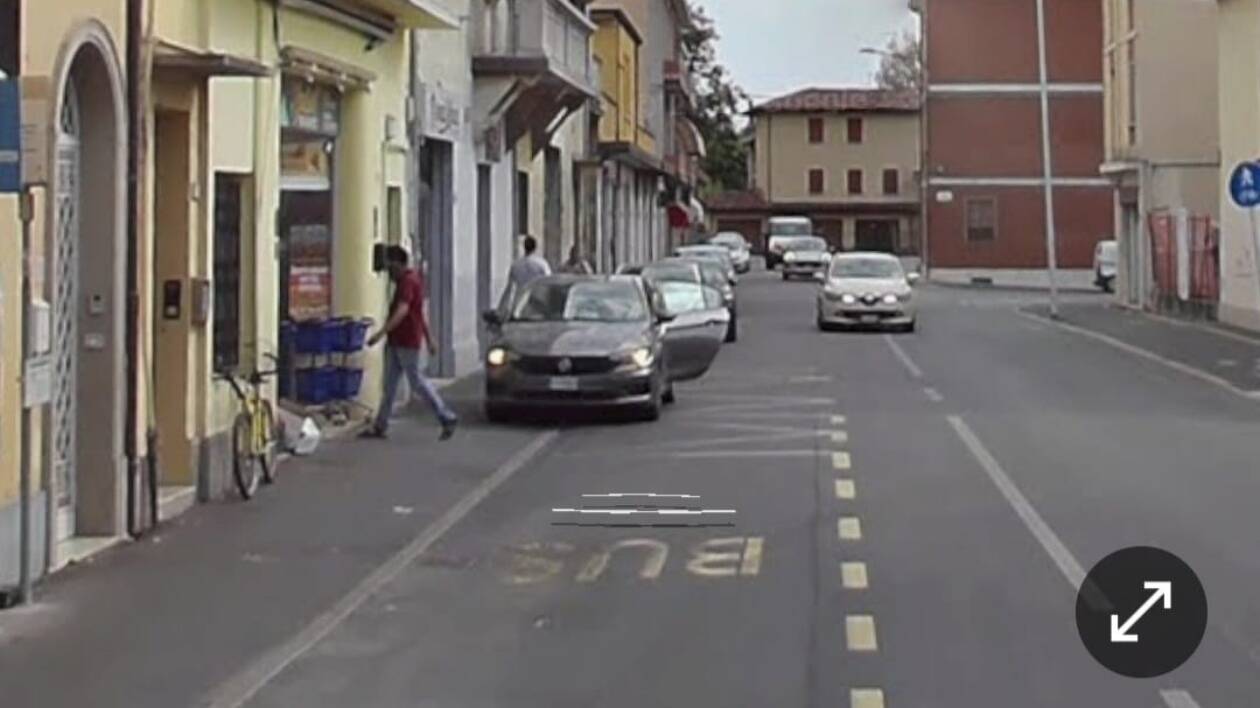 Castelfranco, fermata pullman pericolosa: Lega denuncia situazione a rischio per gli studenti