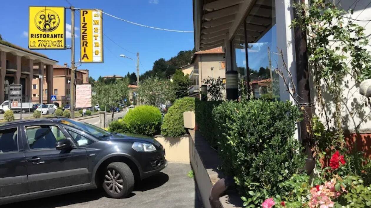 Pavullo: minacciato con pistola e accetta, rapinato dell'incasso del ristorante