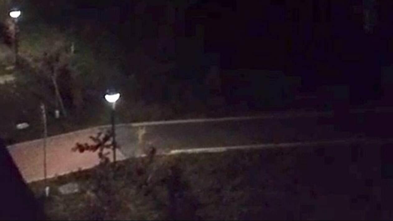 Modena, via Vaciglio al buio da giorni: da Hera rimpallo di responsabilità