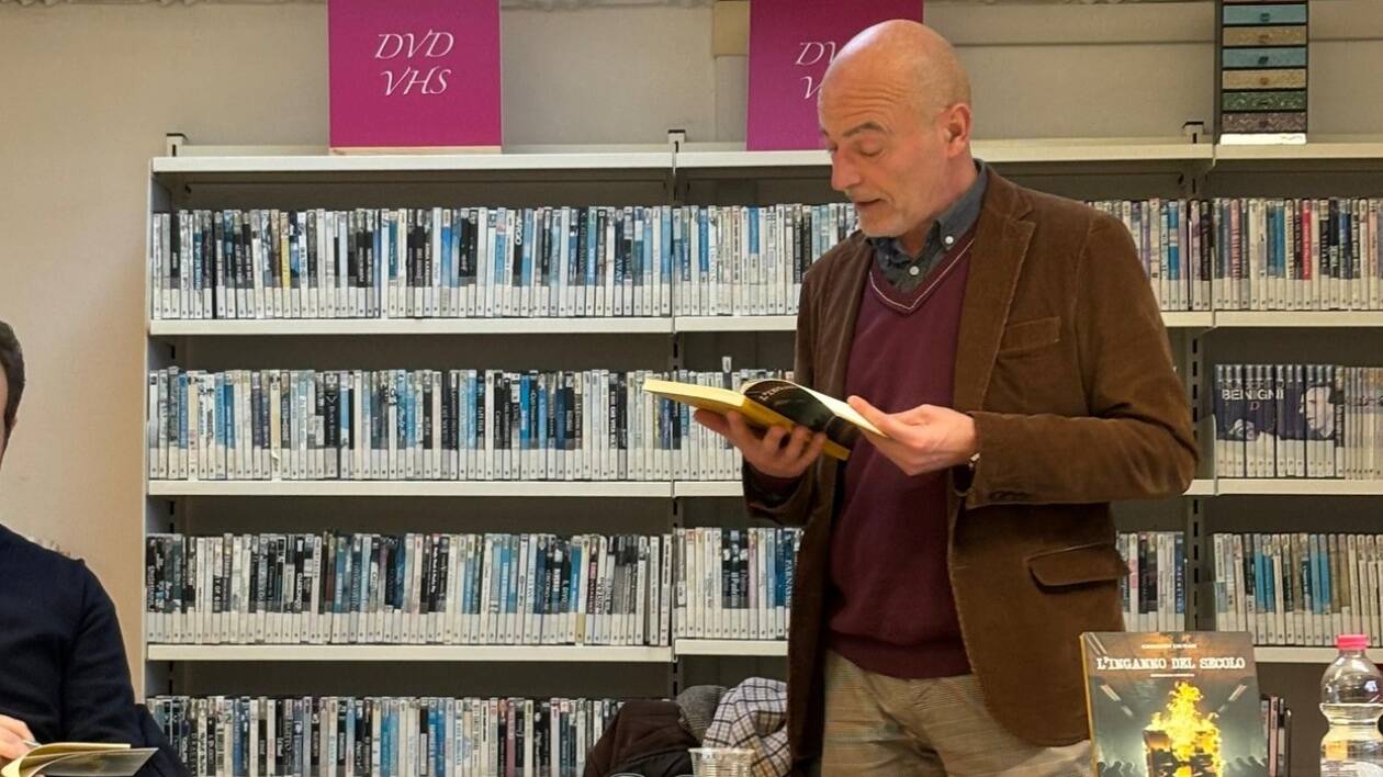 Carpi, domani Giovanni Taurasi presenta il suo Inganno del secolo alla Sezione aurea