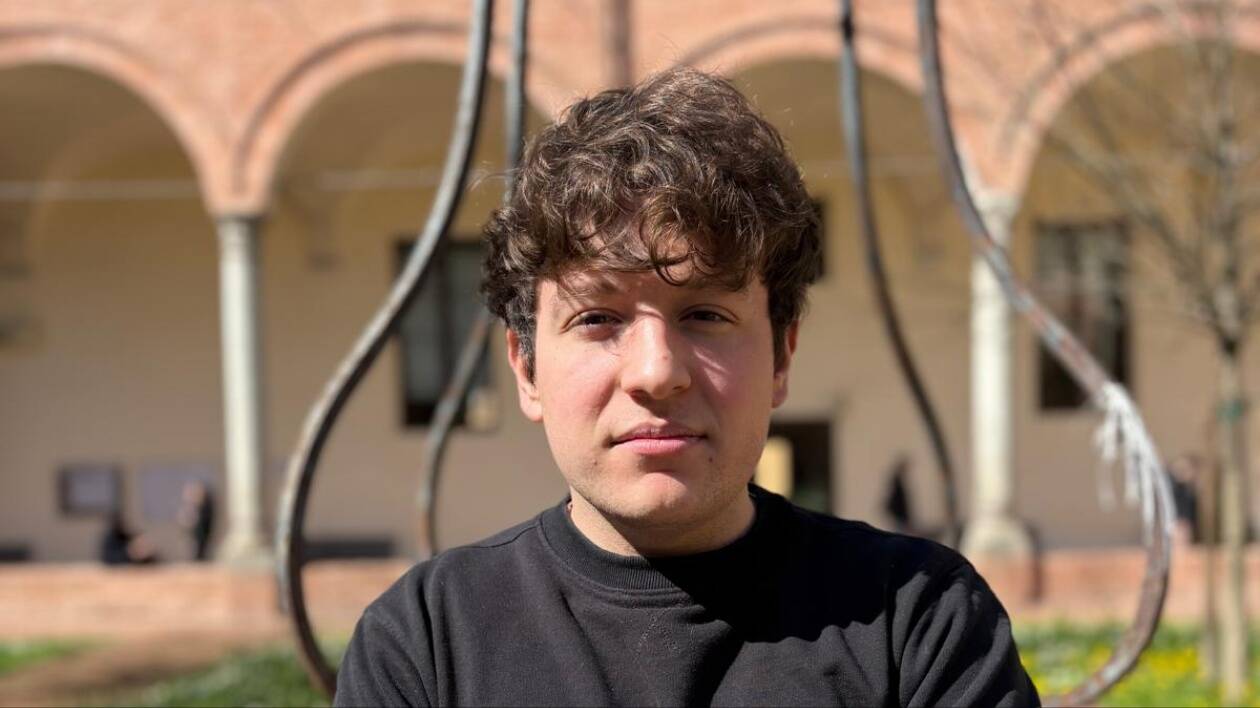 'L'immagine di quel coltello puntato sul petto del mio amico non mi fa dormire, il centro è diventato invivibile'