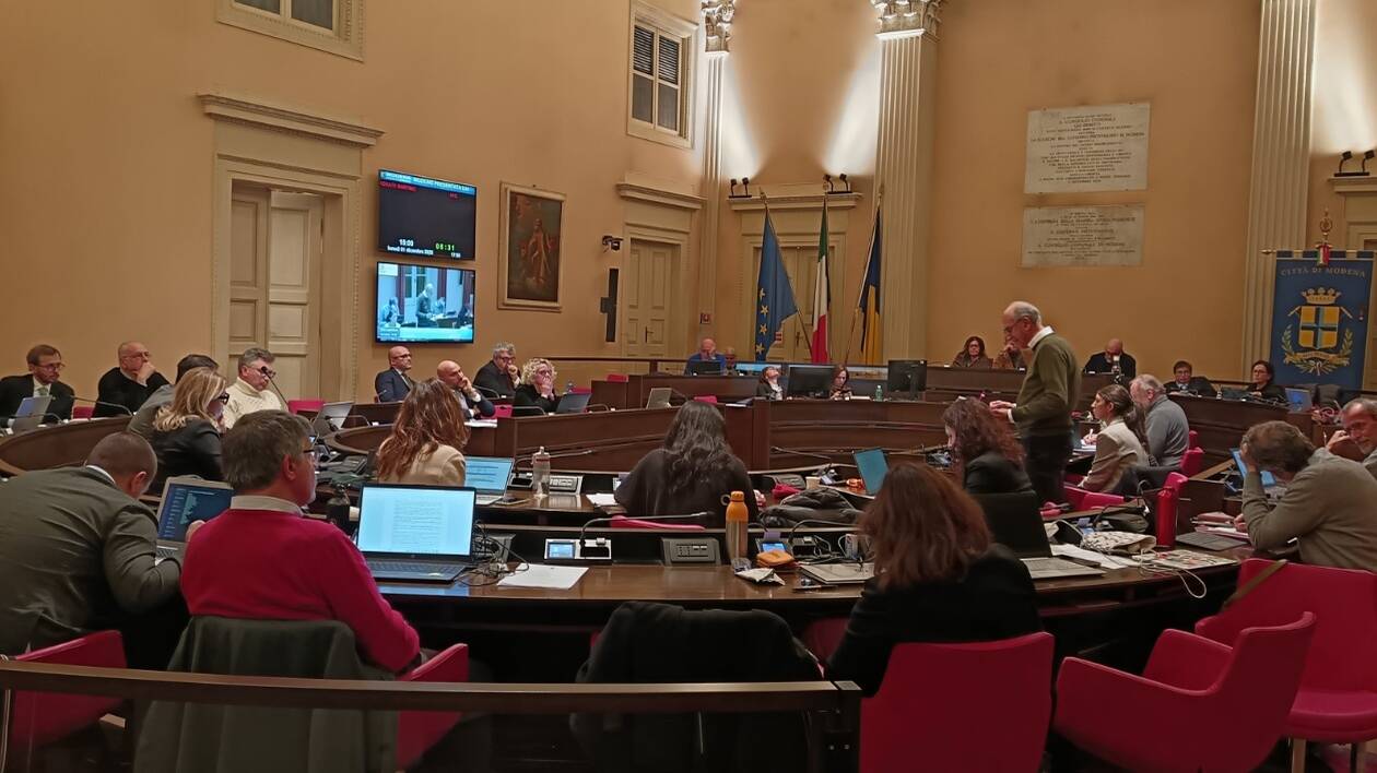 Rigenerazione urbana, colpo di scena in Consiglio: maxiemendamento PD-AVS stravolge la delibera di giunta