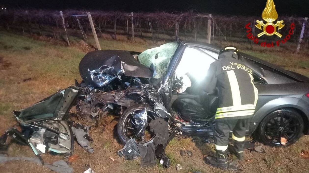 Carpi, drammatico scontro tra due auto: due feriti gravemente