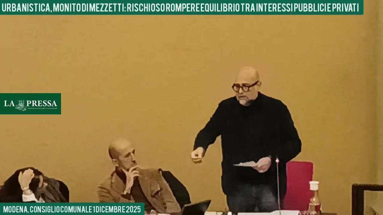 Urbanistica, monito Mezzetti: 'Troppi vincoli ed Ers rischiano di fare fallire i progetti', ma in Consiglio vince la linea PD-AVS