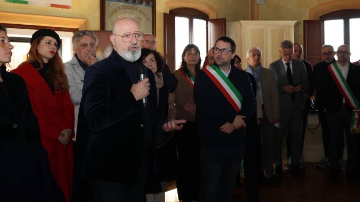 Superzampone trasformata in festa Pd: ecco il pluralismo Dem