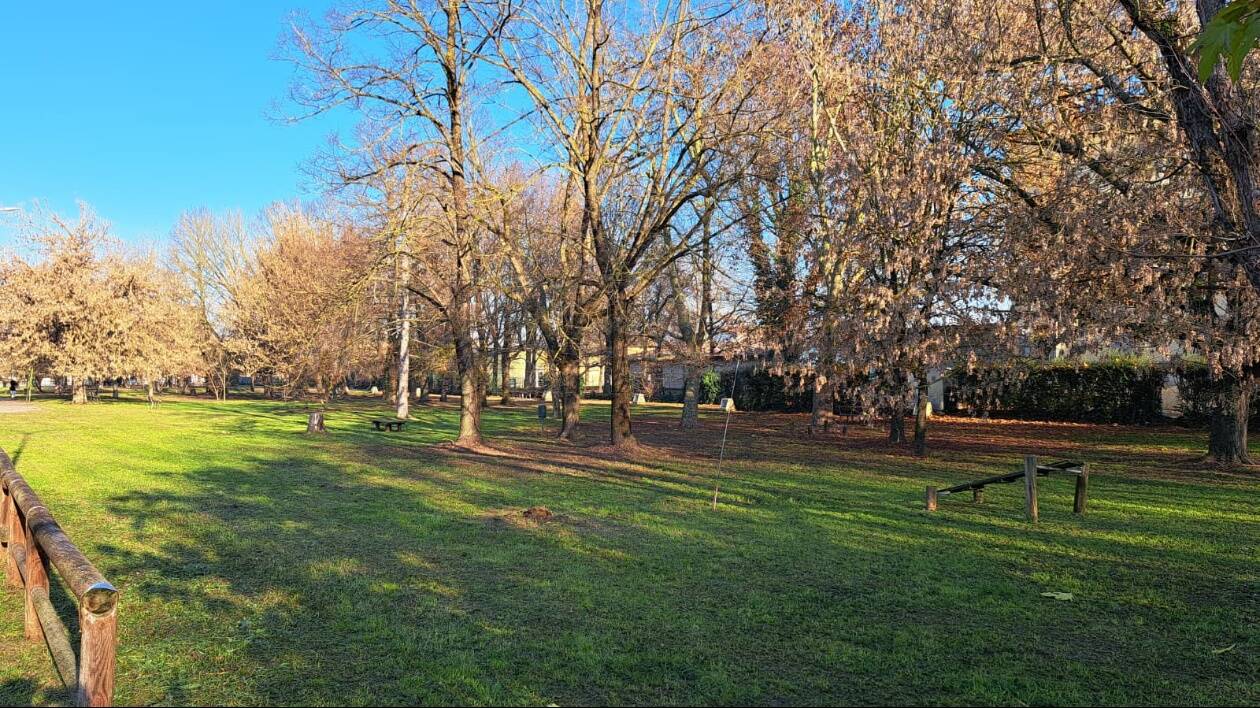 Finale Emilia, intitolato a don Ettore Rovatti il parco adiacente l’ex Seminario