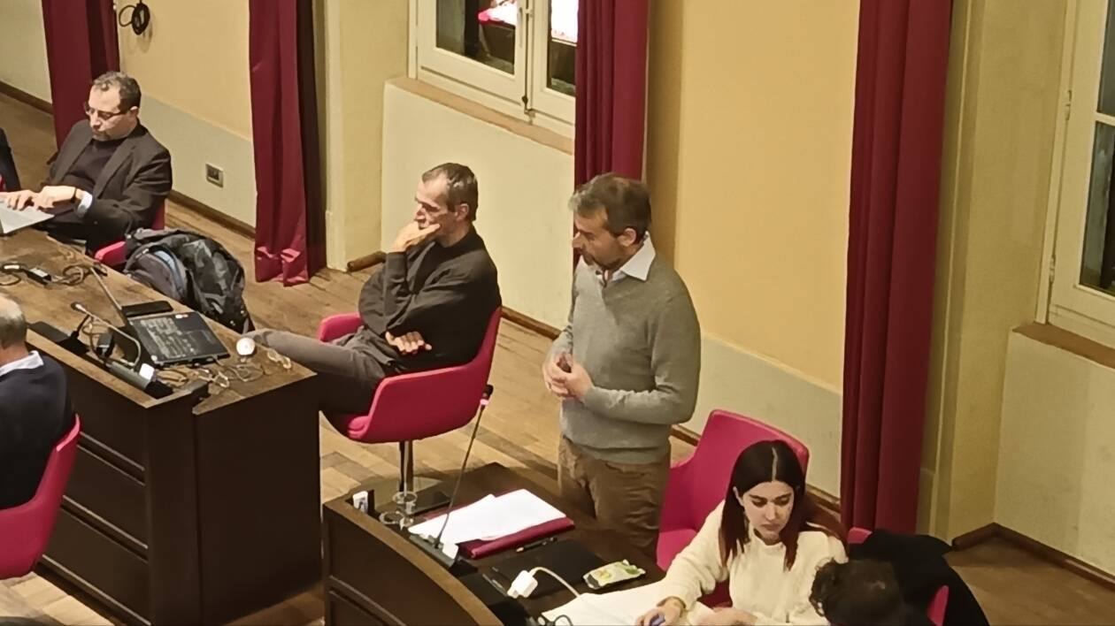 Manca numero legale e la votazione salta: il centro sinistra dà la colpa all'opposizione