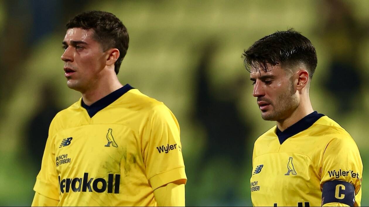 Il Venezia sbanca il Braglia, Modena irriconoscibile