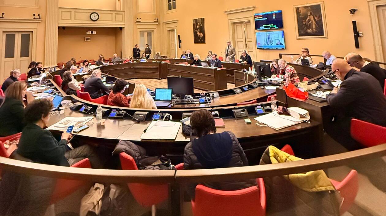 Comune di Modena, approvato il Bilancio di previsione: 'Manovra di resistenza'