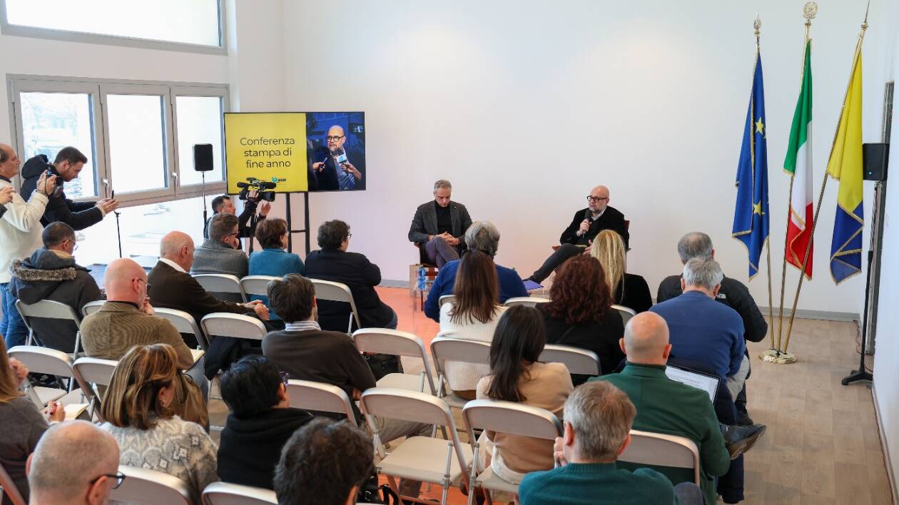 Modena, il punto di fine anno del sindaco: la frattura col Pd e l'assenza degli assessori vicini a Muzzarelli